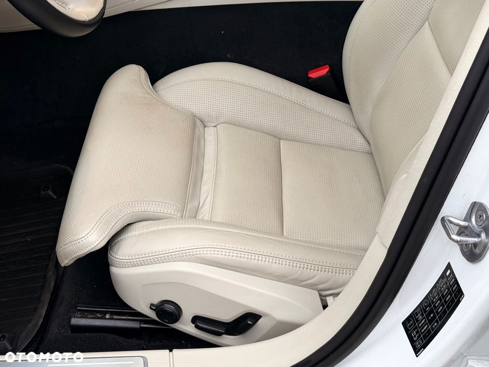 Volvo V90 Cross Country B5 D AWD Ultimate - 10