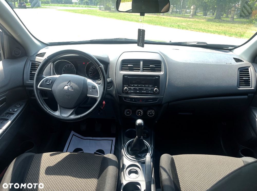 Mitsubishi ASX 1.6 Inform - 9