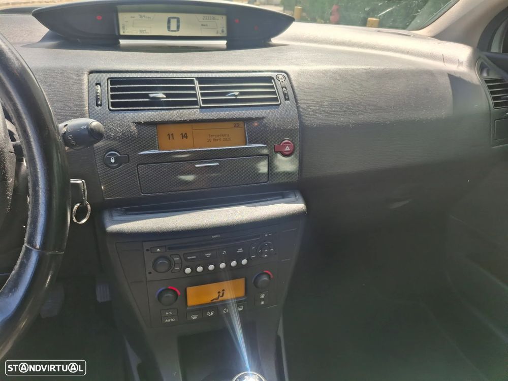 Citroën C4 1.6 HDi VTR Pack RFM - 9