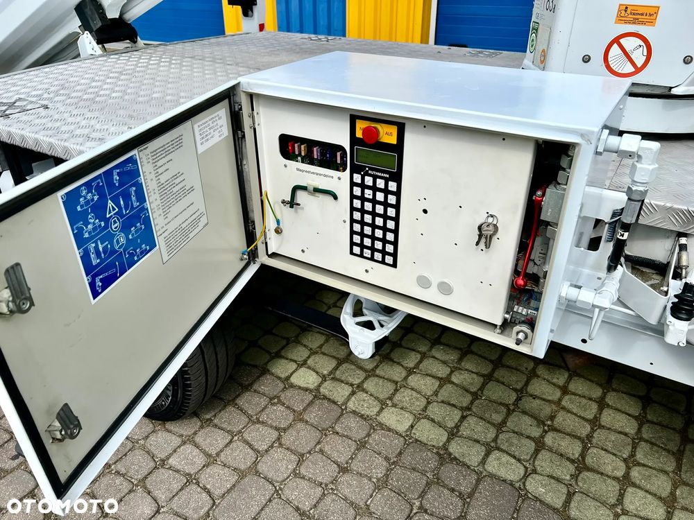 Versalift Mercedes ET-36 14m Ruthmann - 15