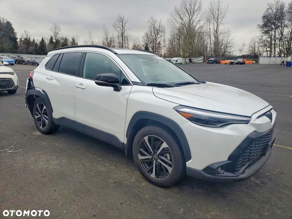 Toyota Corolla Cross - 1