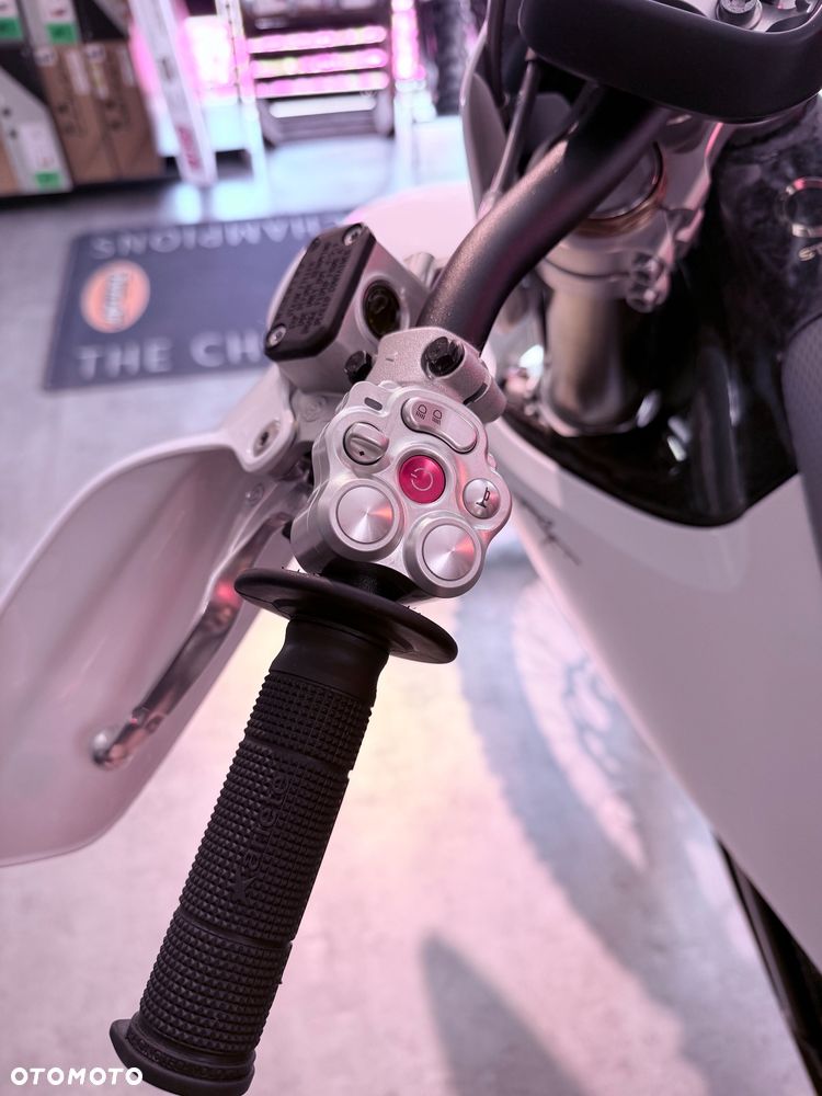 Stark Future EX - 5