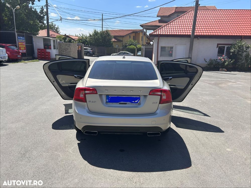 Volvo S60 D3 Momentum - 8