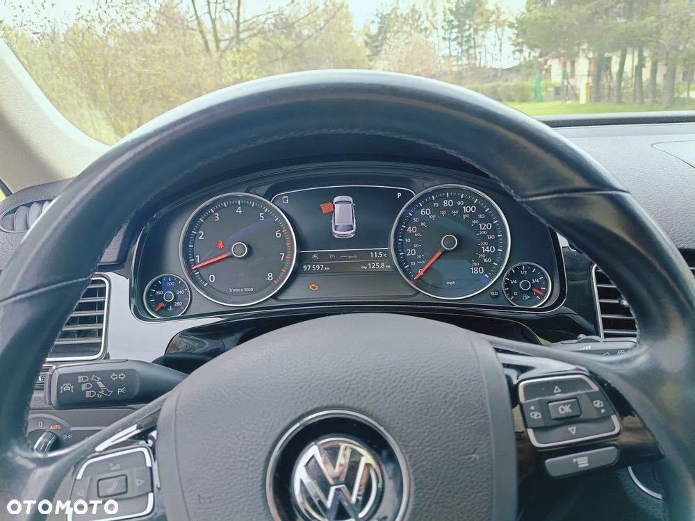 Volkswagen Touareg - 21