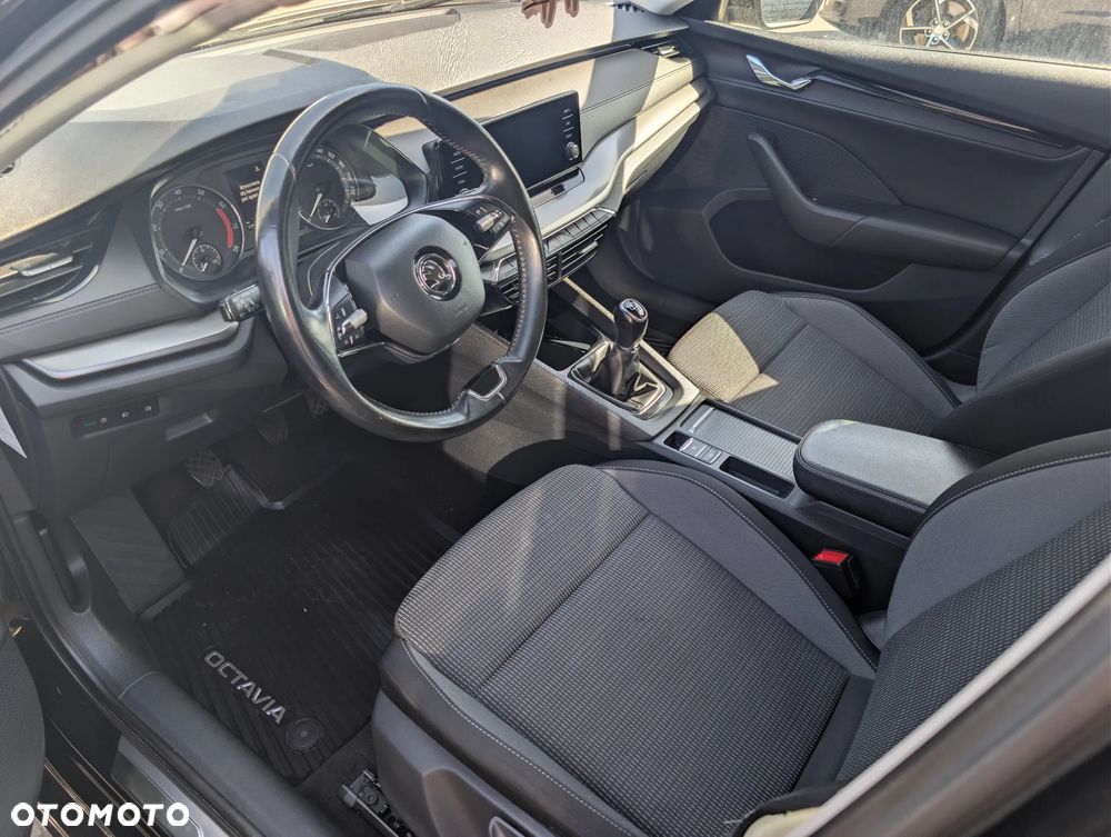 Skoda Octavia 1.5 TSI GPF ACT Ambition - 5
