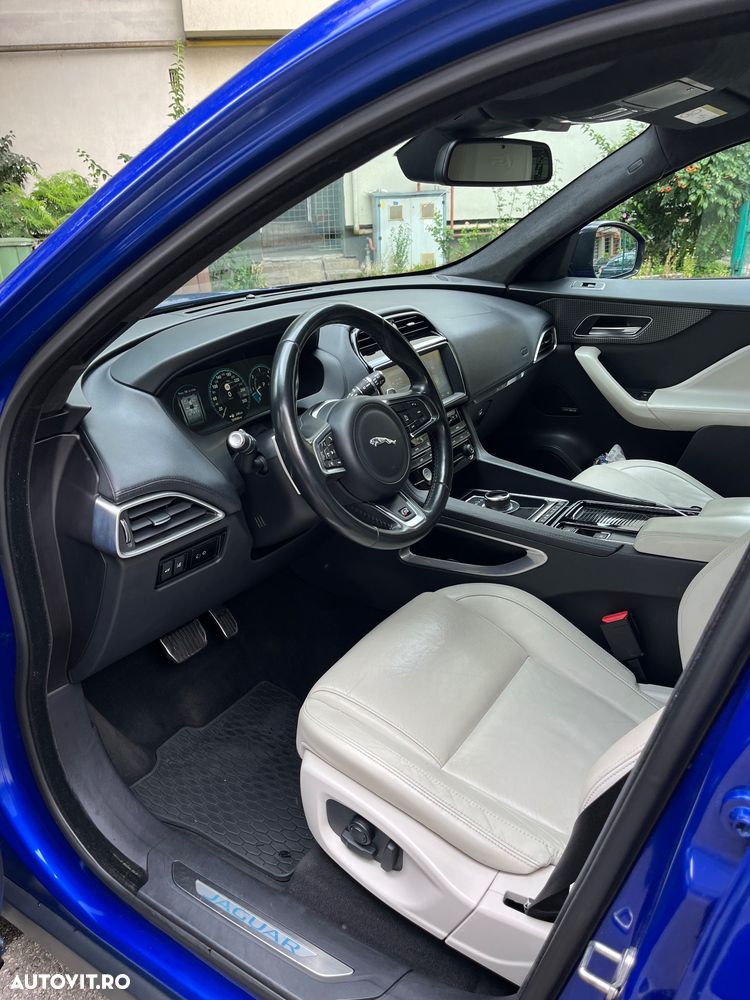 Jaguar F-Pace 30d AWD R-Sport - 15
