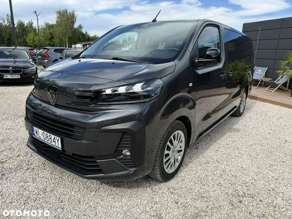 Peugeot Traveller - 1