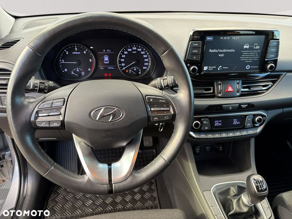 Hyundai i30 1.6 D Comfort - 13