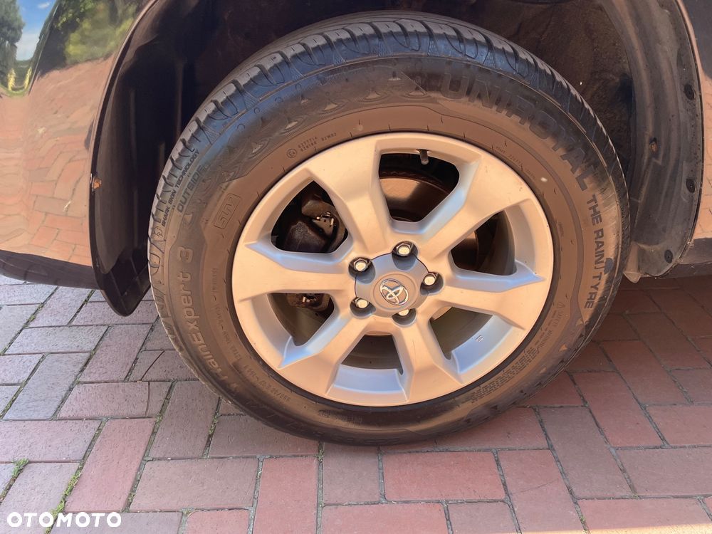 Toyota RAV4 2.0 VVT-i Premium - 8