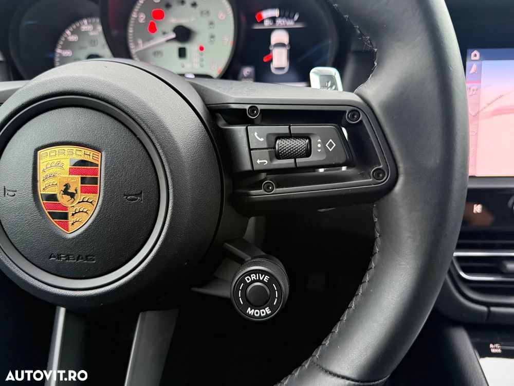 Porsche Macan T - 27