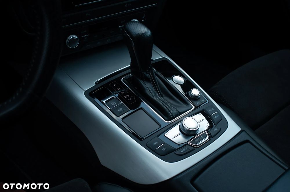 Audi A6 Avant 3.0 TDI Quattro S tronic - 13