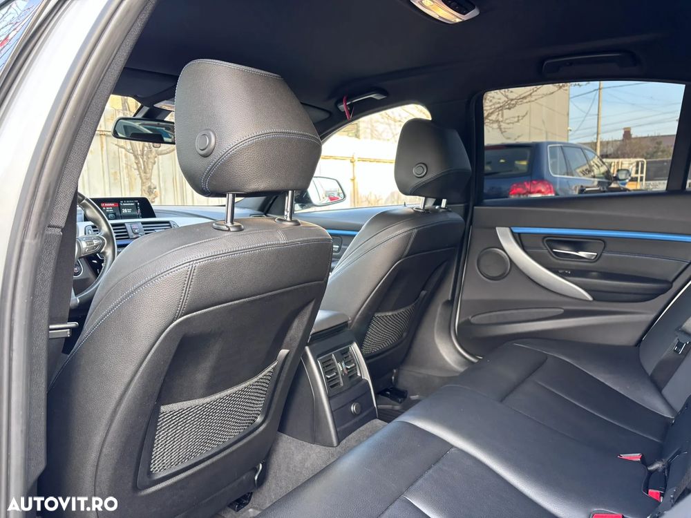 BMW Seria 3 320i Aut. M Sport - 22