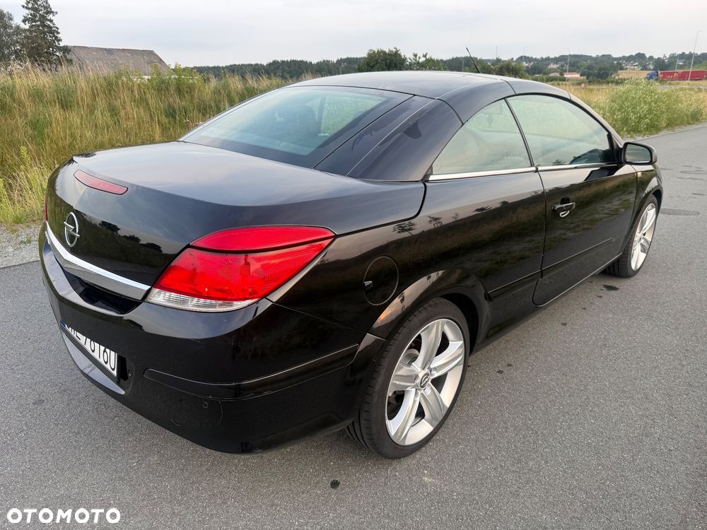 Opel Astra 1.9 CDTI DPF NAVI - 21