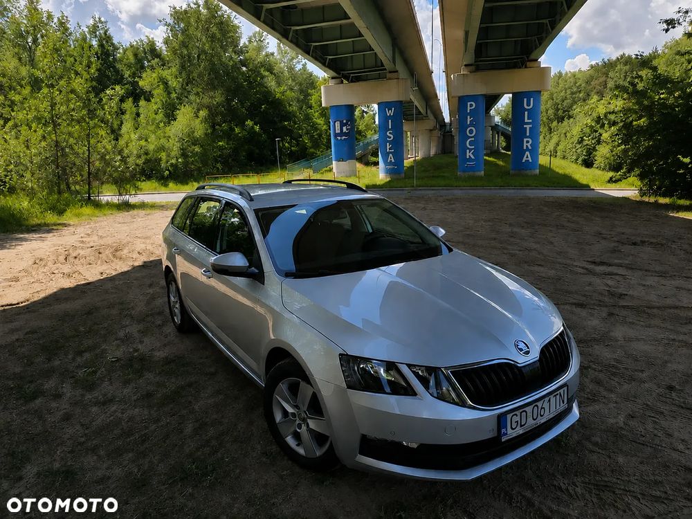 Skoda Octavia 1.5 TSI ACT Active - 3
