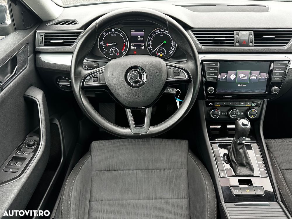 Skoda Superb Combi 1.6 TDI DSG Ambition - 23