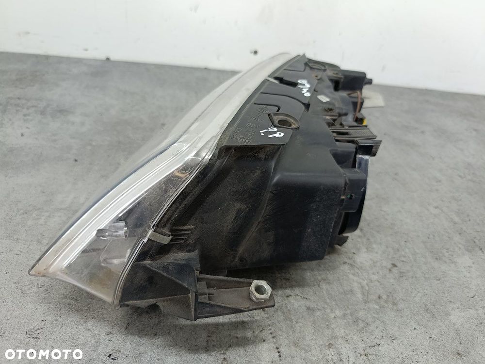 LAMPA PRZÓD PRAWA VW PASSAT B5 FL TYC - 4