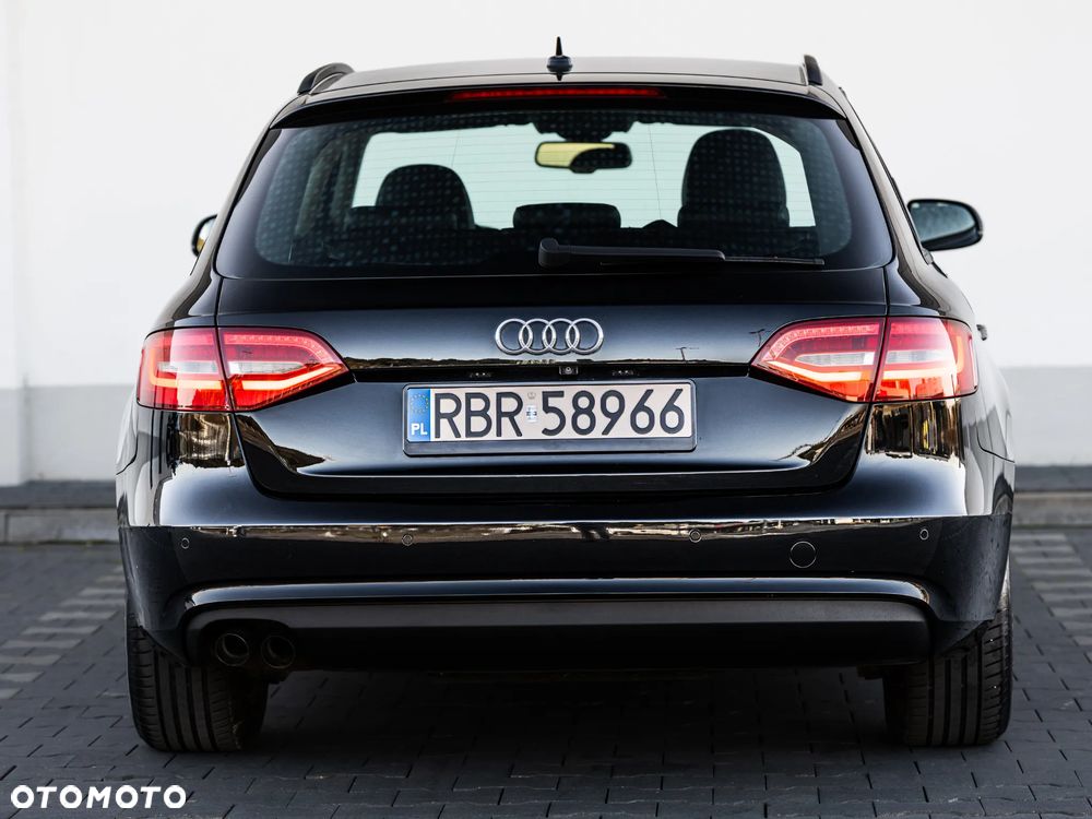 Audi A4 Avant 2.0 TDI DPF quattro S line Sportpaket - 6