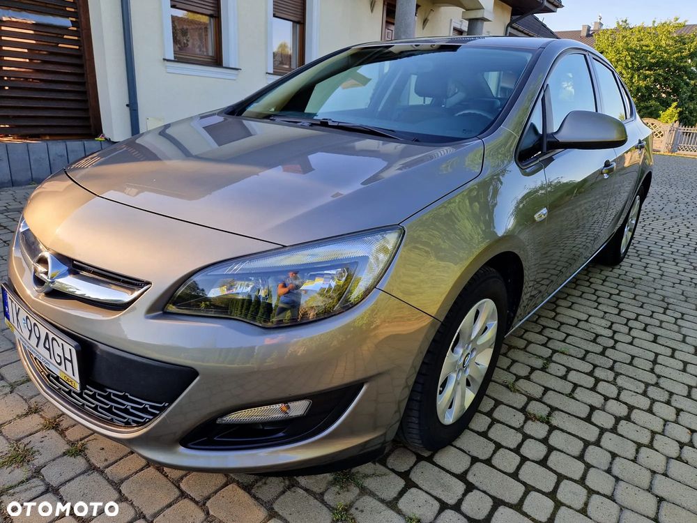Opel Astra 1.6 Active EU6 - 10