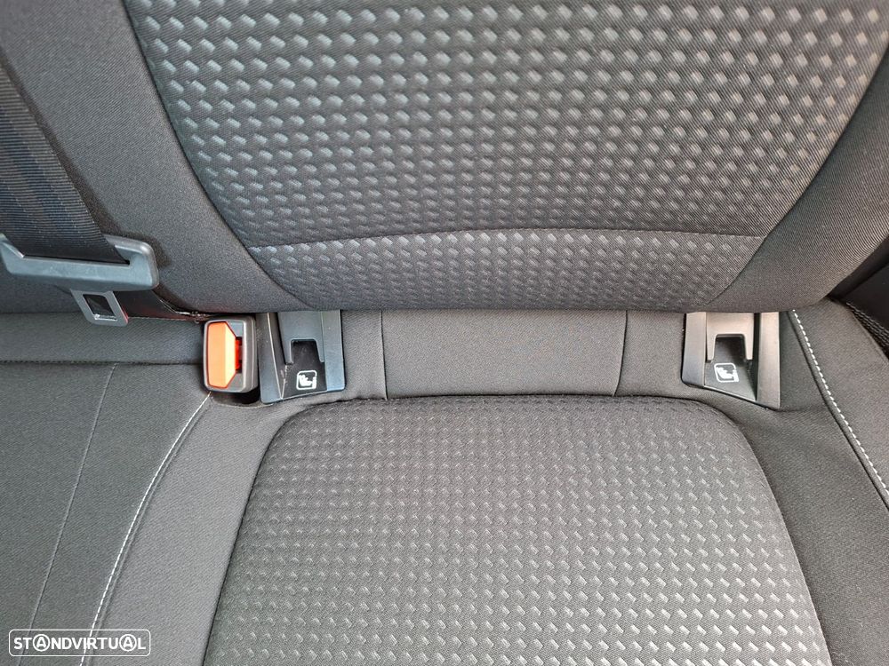 Ford Focus 1.5 TDCi ECOBlue Business - 26