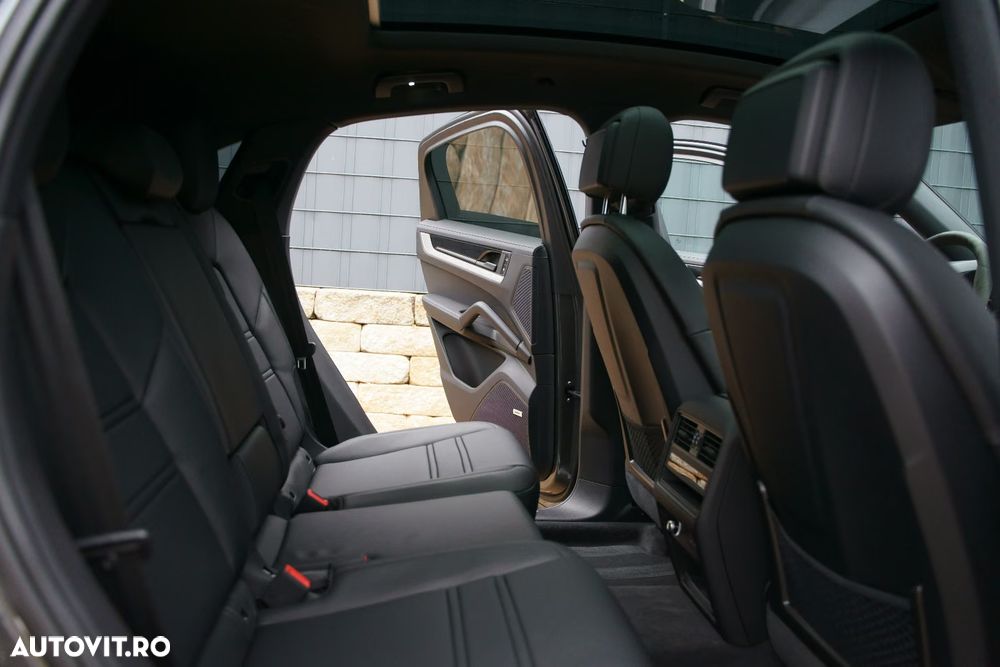 Porsche Cayenne Coupe E-Hybrid Tiptronic S - 6