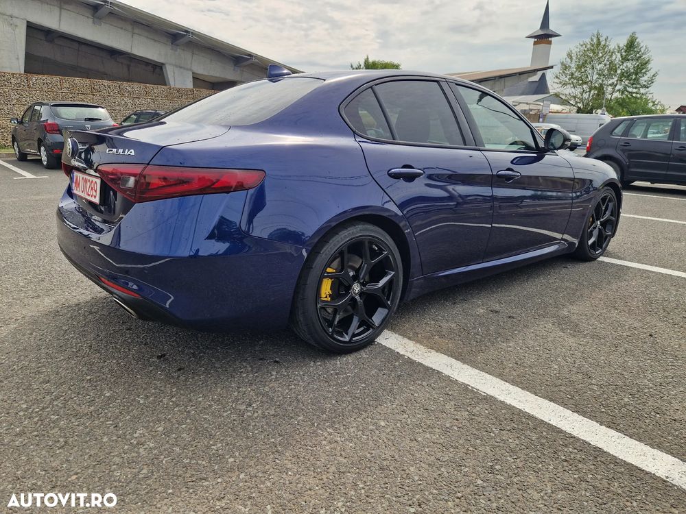Alfa Romeo Giulia 2.0 Turbo 16V AT8 Veloce Ti - 12