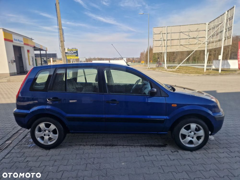 Ford Fusion - 18