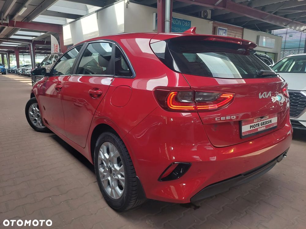 Kia Ceed - 29
