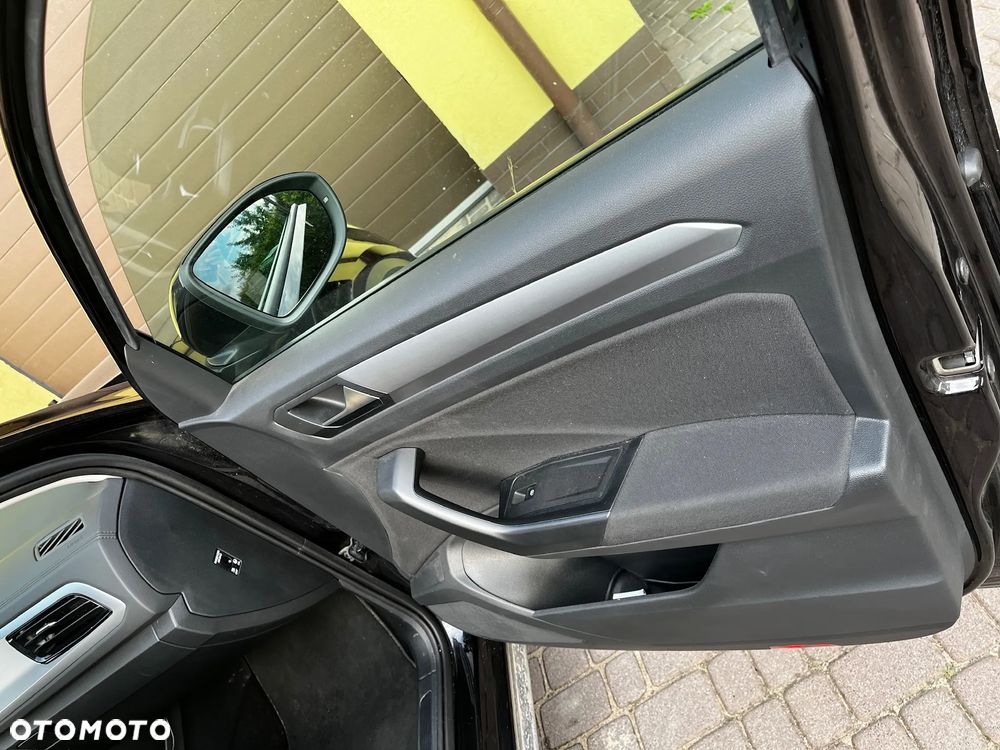 Volkswagen T-Roc 1.5 TSI Life DSG - 25