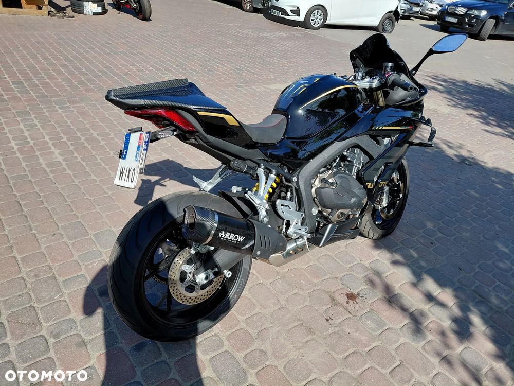 QJMOTOR SRK 800 - 5