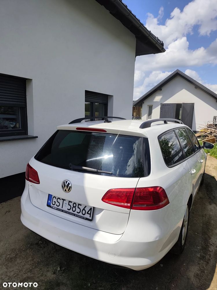 Volkswagen Passat 1.6 TDI Comfortline - 2