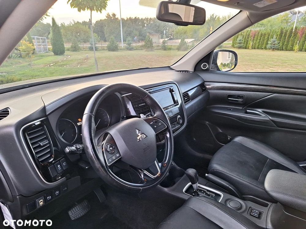 Mitsubishi Outlander 2.0 2WD CVT Spirit+ - 16