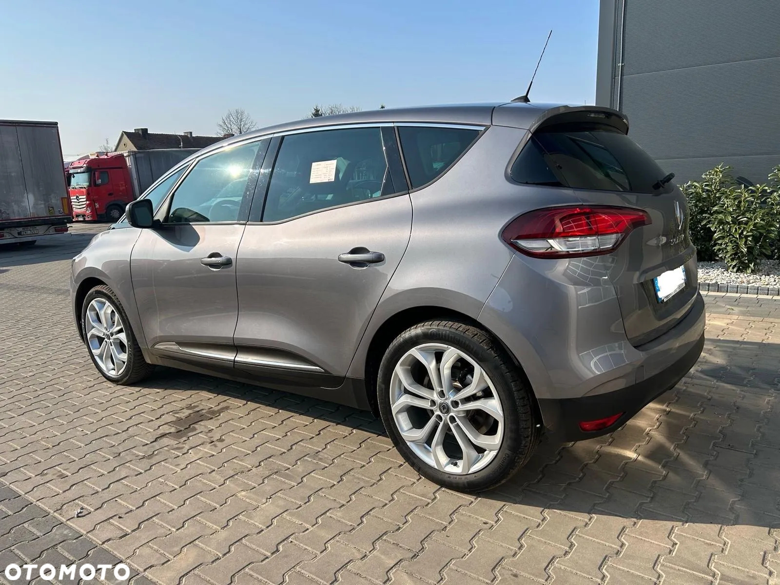 Renault Scenic BLUE dCi 120 EDC LIMITED - 8