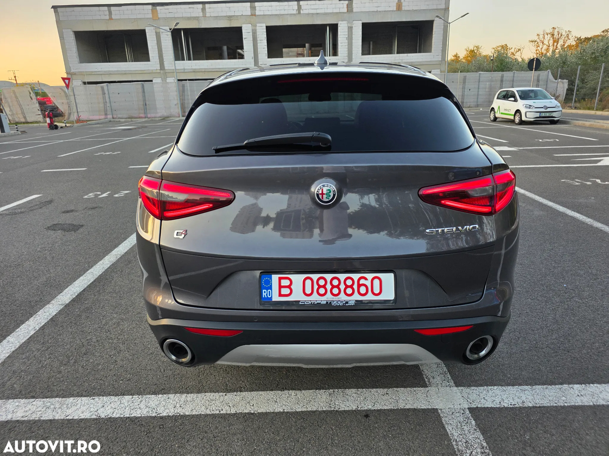 Alfa Romeo Stelvio 2.2 Diesel 16V AT8 Q4 Veloce - 4