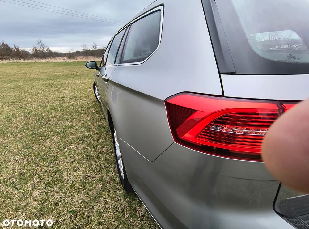 Volkswagen Passat 2.0 TDI (BlueMotion Technology) Highline - 10