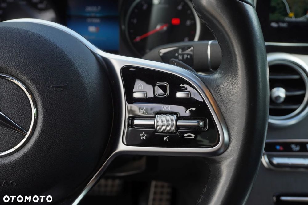 Mercedes-Benz Klasa C 300 de 9G-TRONIC - 33