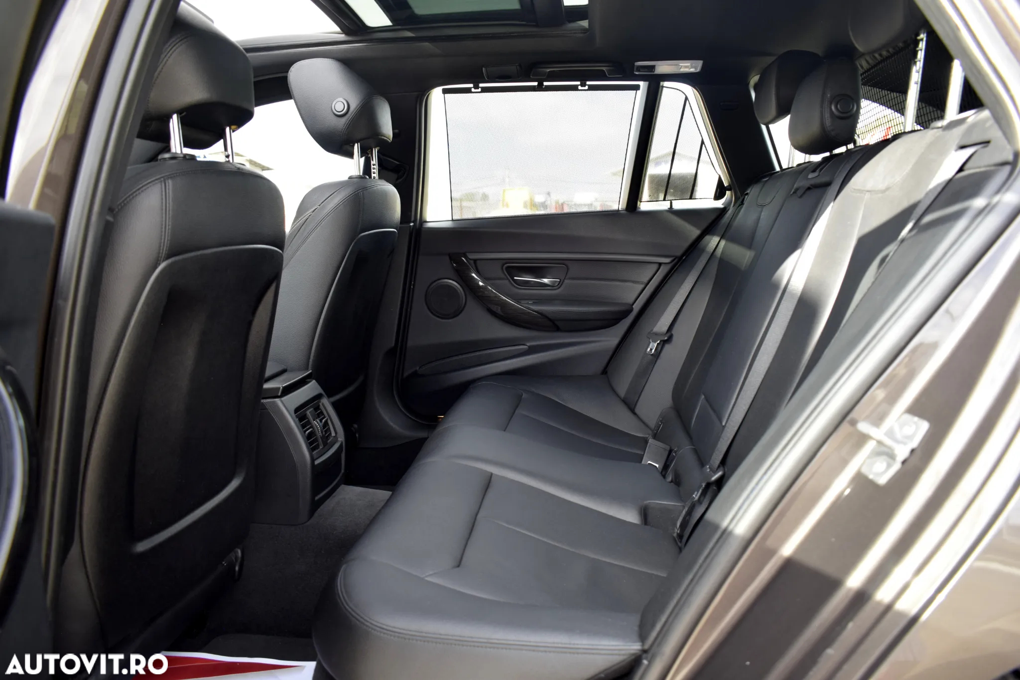 BMW Seria 3 320d xDrive Luxury Line - 11