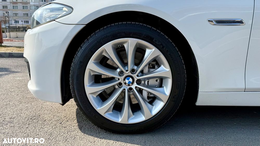 BMW Seria 5 530d xDrive Sport-Aut. Modern Line - 9