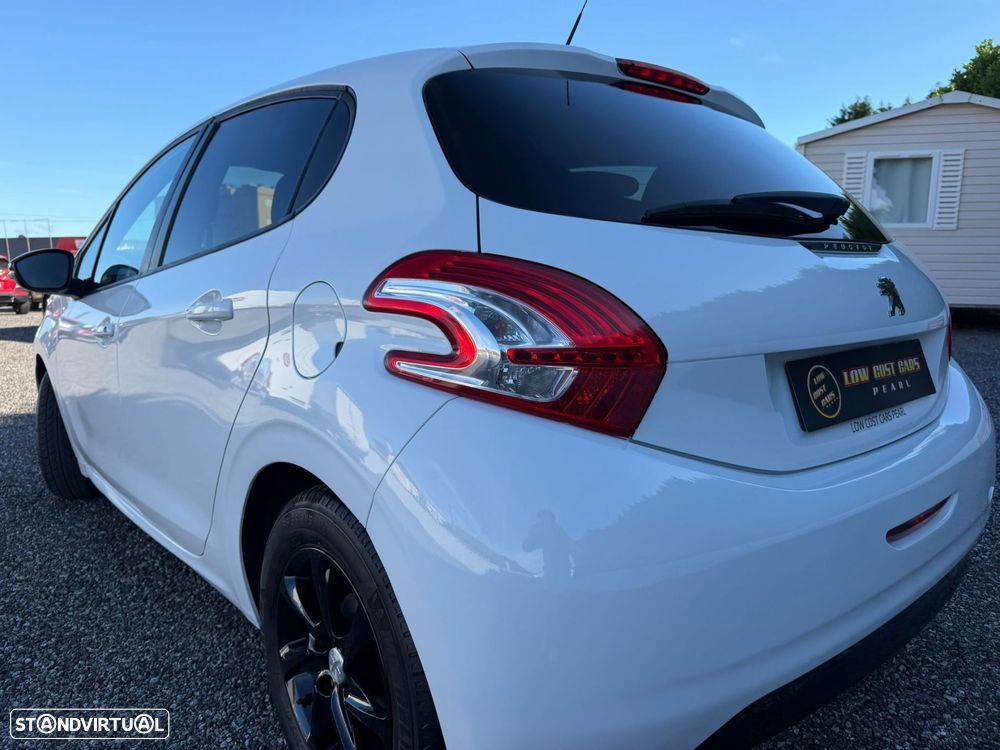 Peugeot 208 1.2 PureTech Active - 22