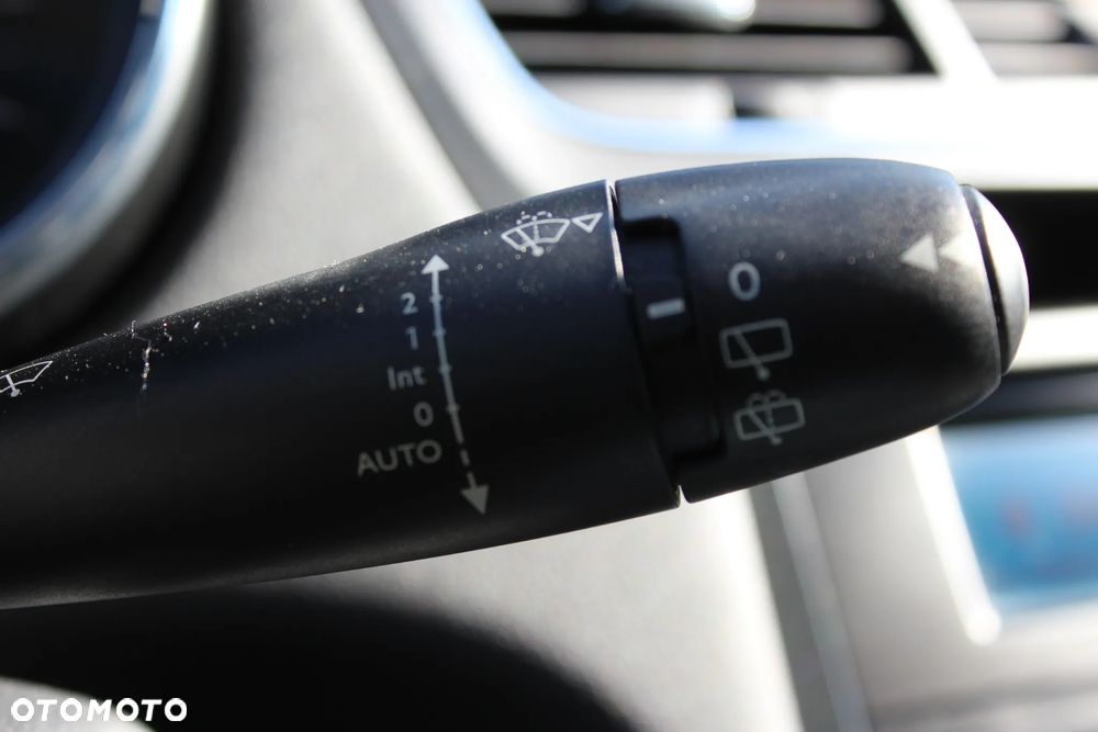 Peugeot 5008 HDI FAP 110 Premium - 19