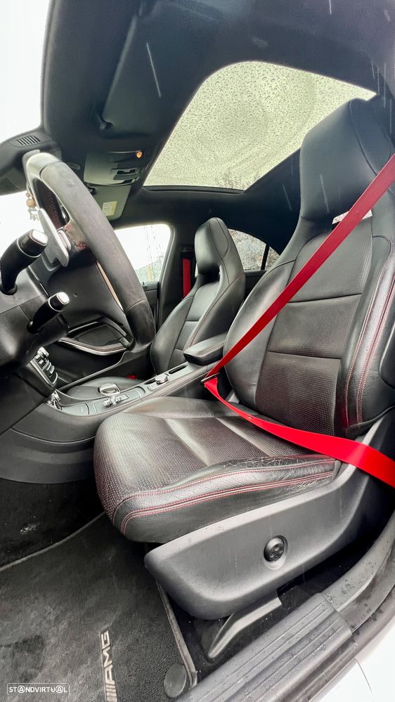 Mercedes-Benz CLA 45 AMG - 11