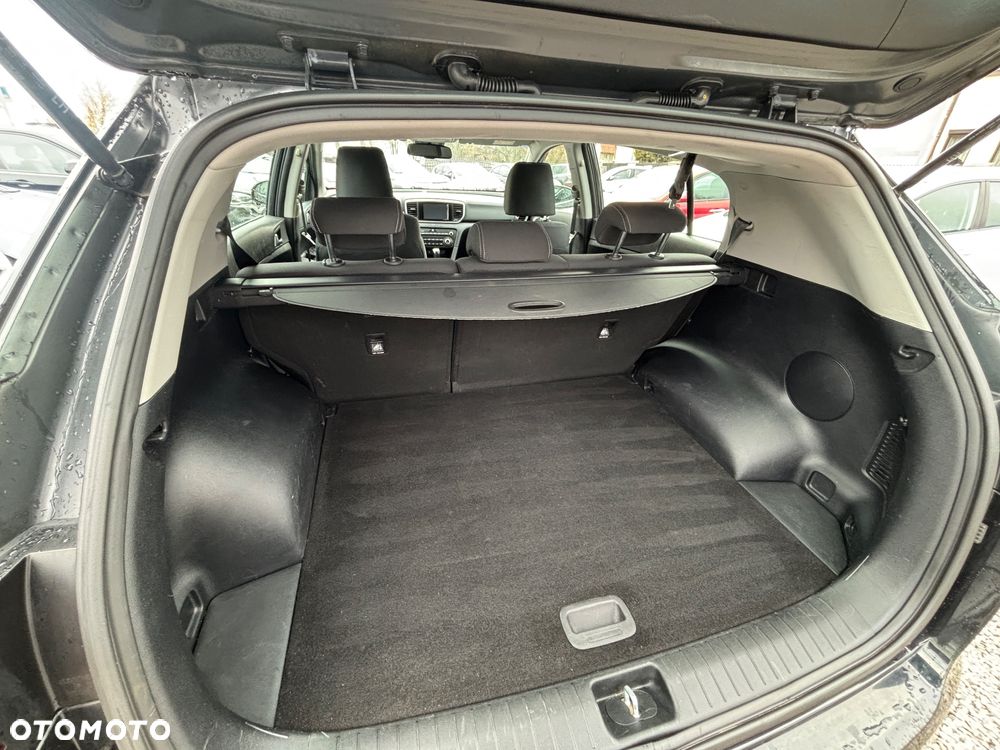 Kia Sportage 1.6 T-GDI 2WD Vision - 17