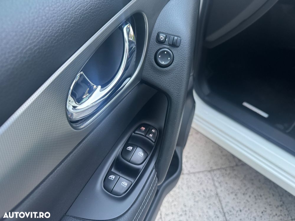 Nissan Qashqai 1.5 DCI DCT TEKNA+ - 11