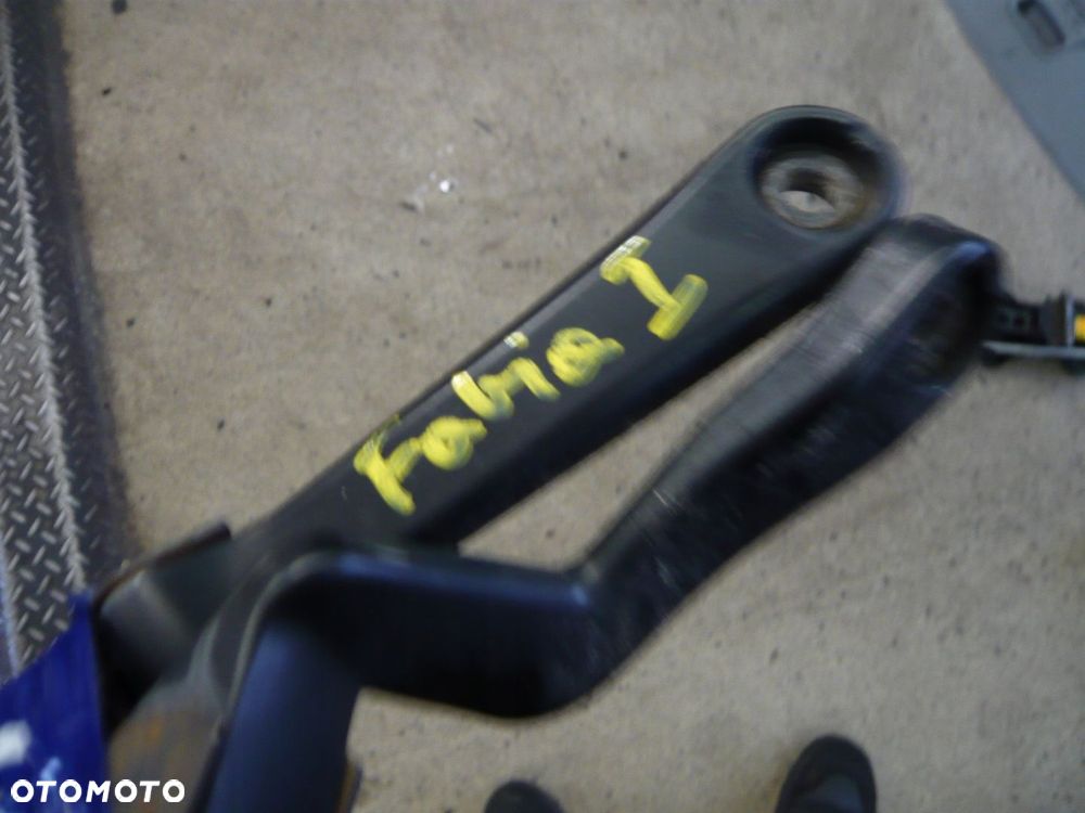 Ramiona wycieraczek przód komplet Skoda Fabia I - 2