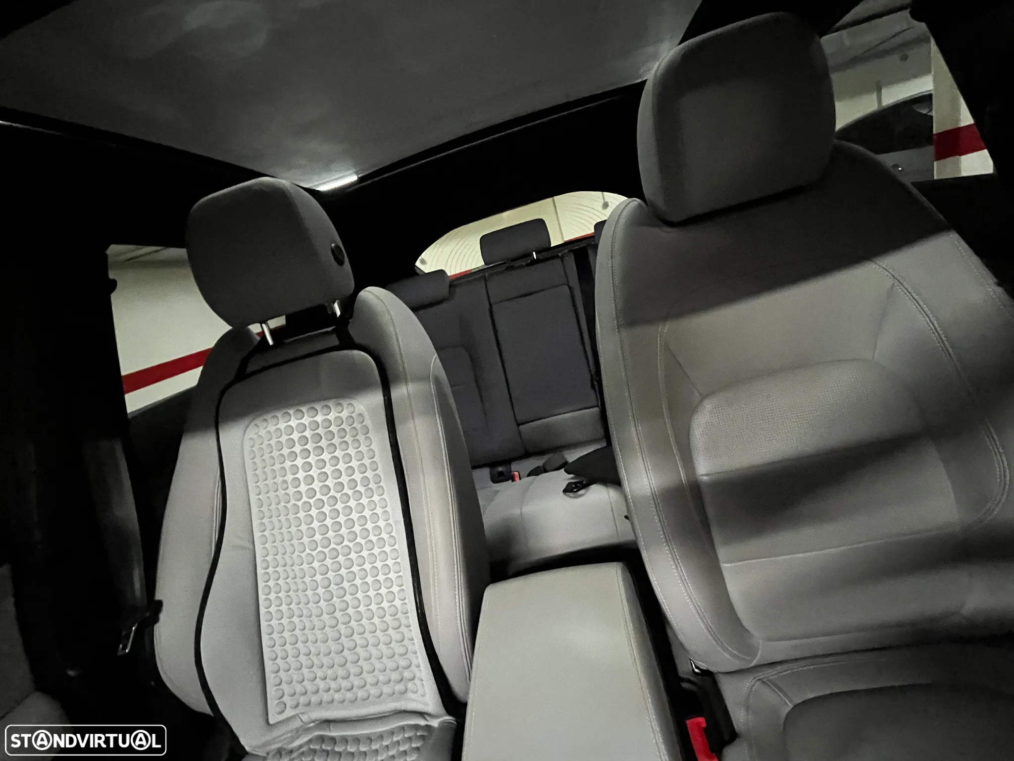 Jaguar E-Pace - 13