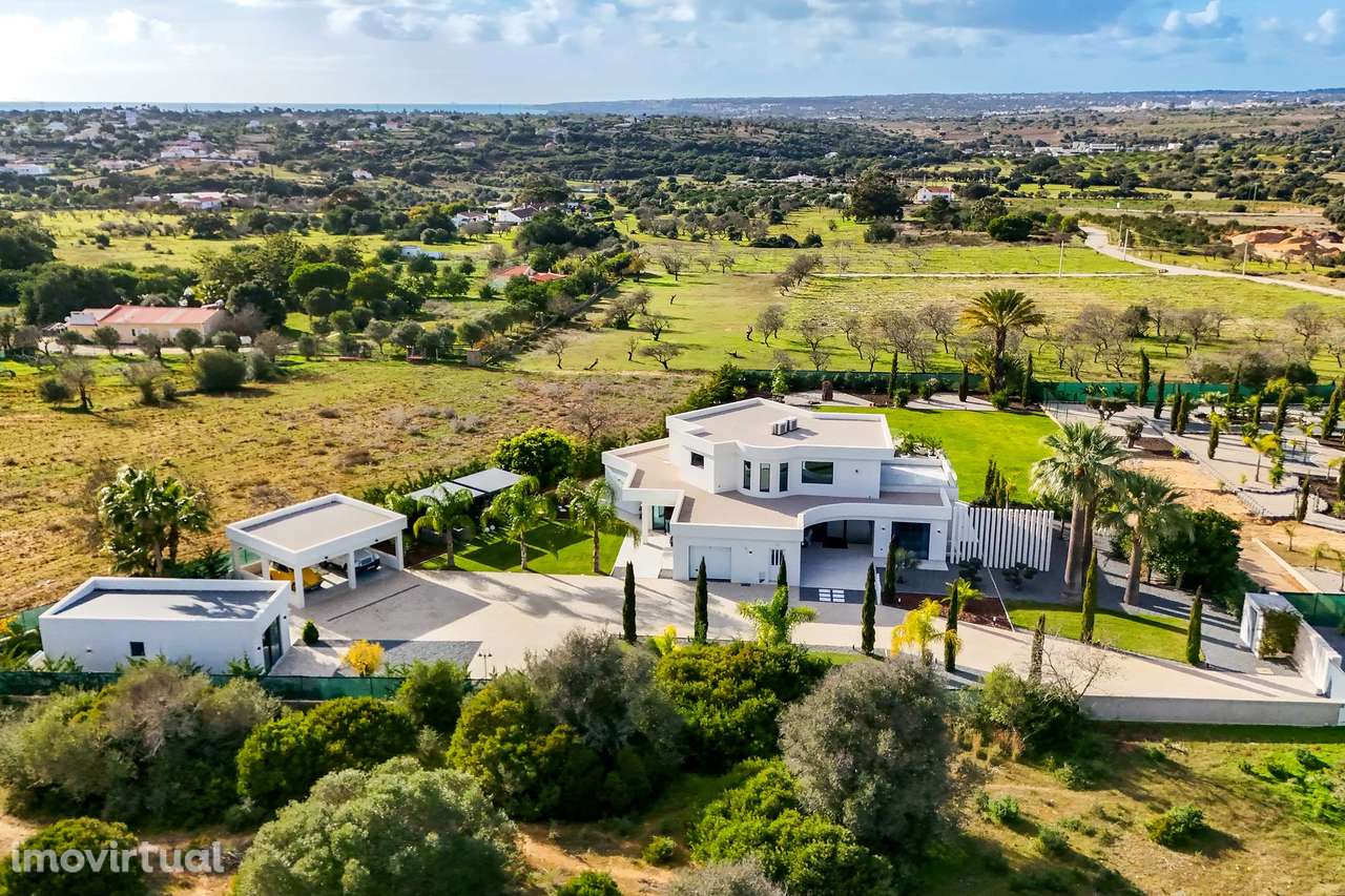 Quinta Moderna de Luxo com 4+1 Suítes, Anexo Independente e Jardim - Grande imagem: 4/53