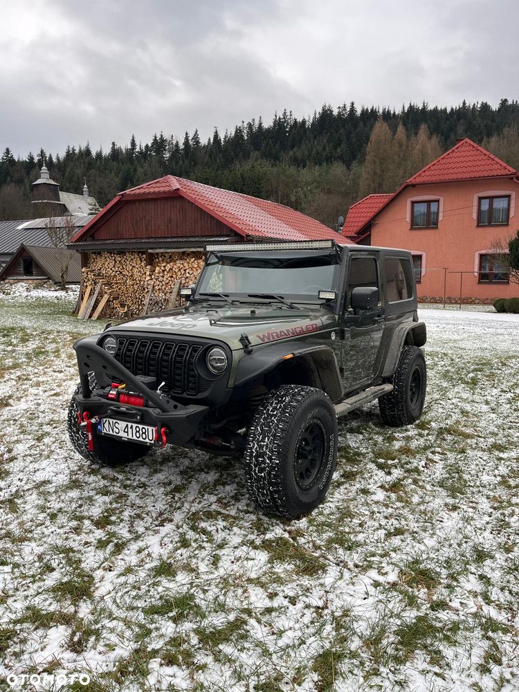 Jeep Wrangler - 1