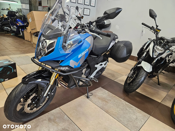 CFMoto 650 MT