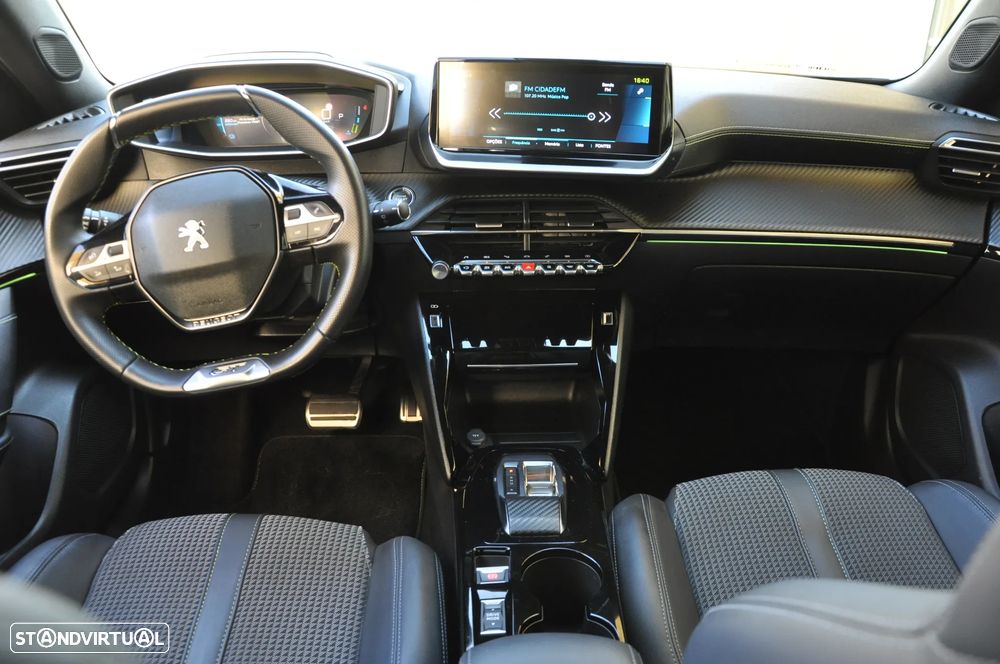 Peugeot e-2008 50 kWh GT Pack - 36