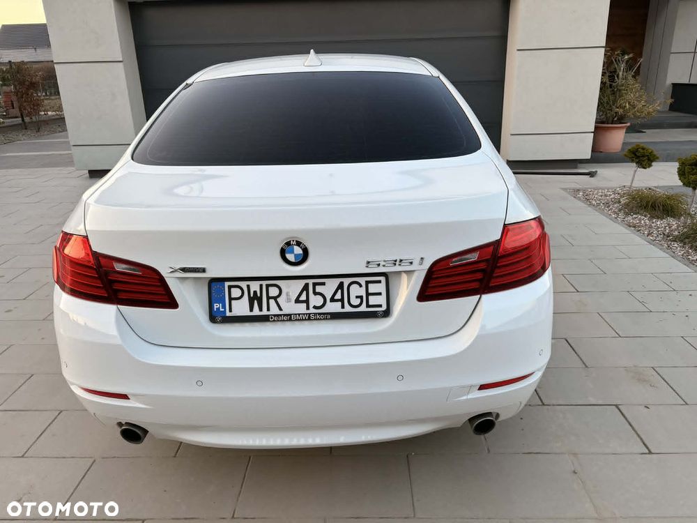 BMW Seria 5 535i xDrive Sport-Aut Luxury Line - 7