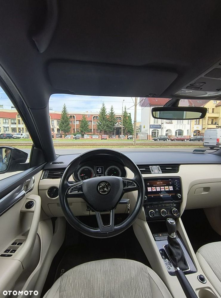 Skoda Octavia 2.0 TSI 4x4 Style DSG - 27